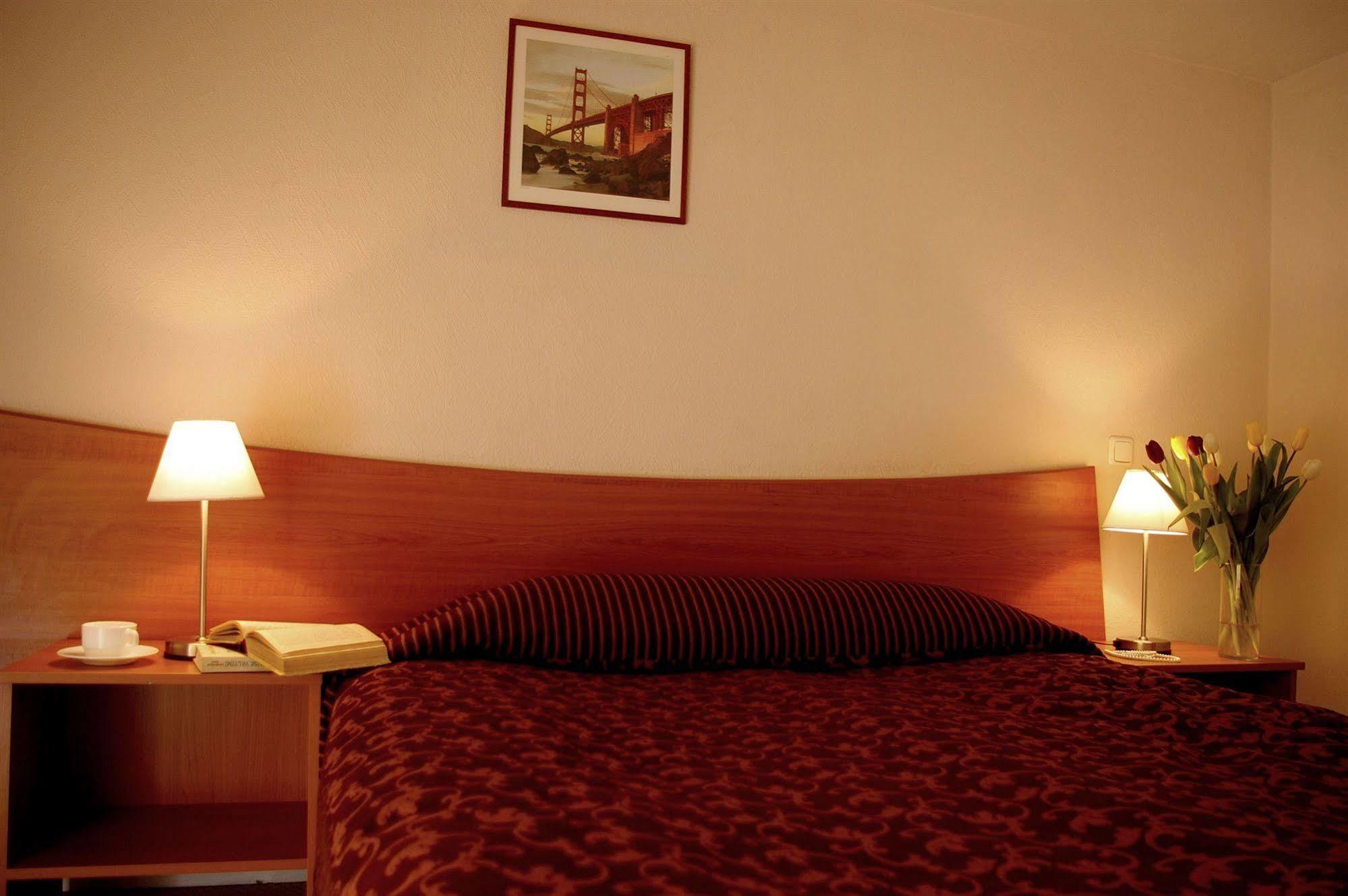 קובנה Centre Hotel מראה חיצוני תמונה