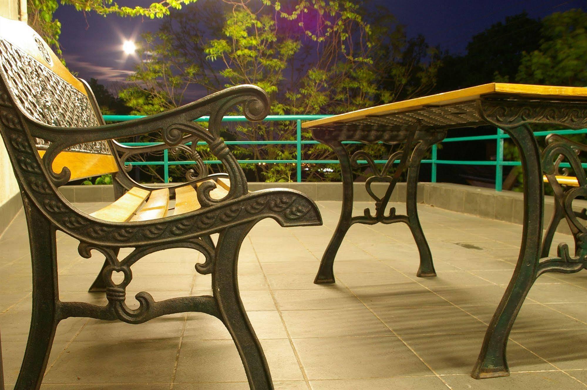 קובנה Centre Hotel מראה חיצוני תמונה